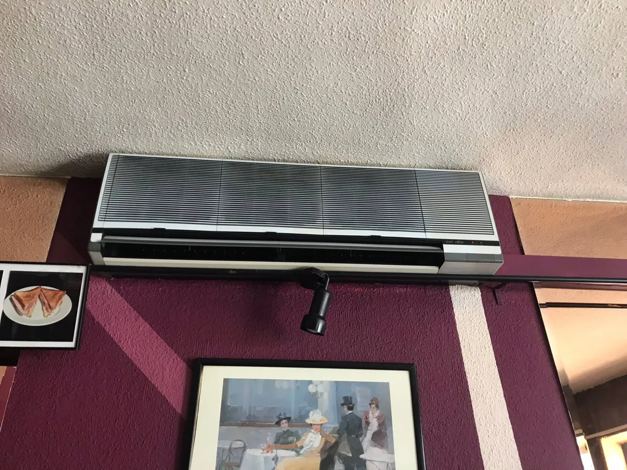 Fujitsu 24R (split mural) — foto 1